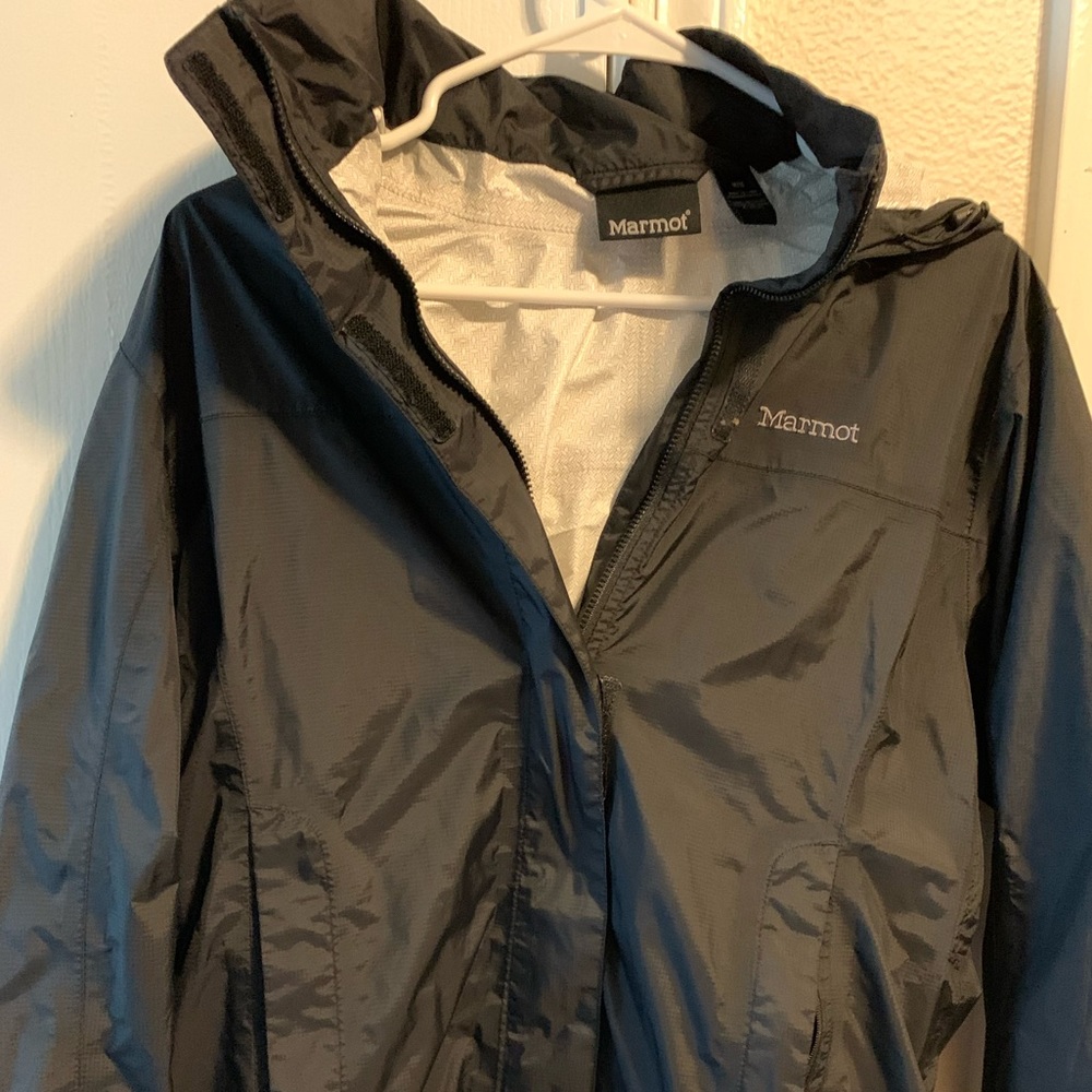 Women’s Medium Marmot Rain Jacket